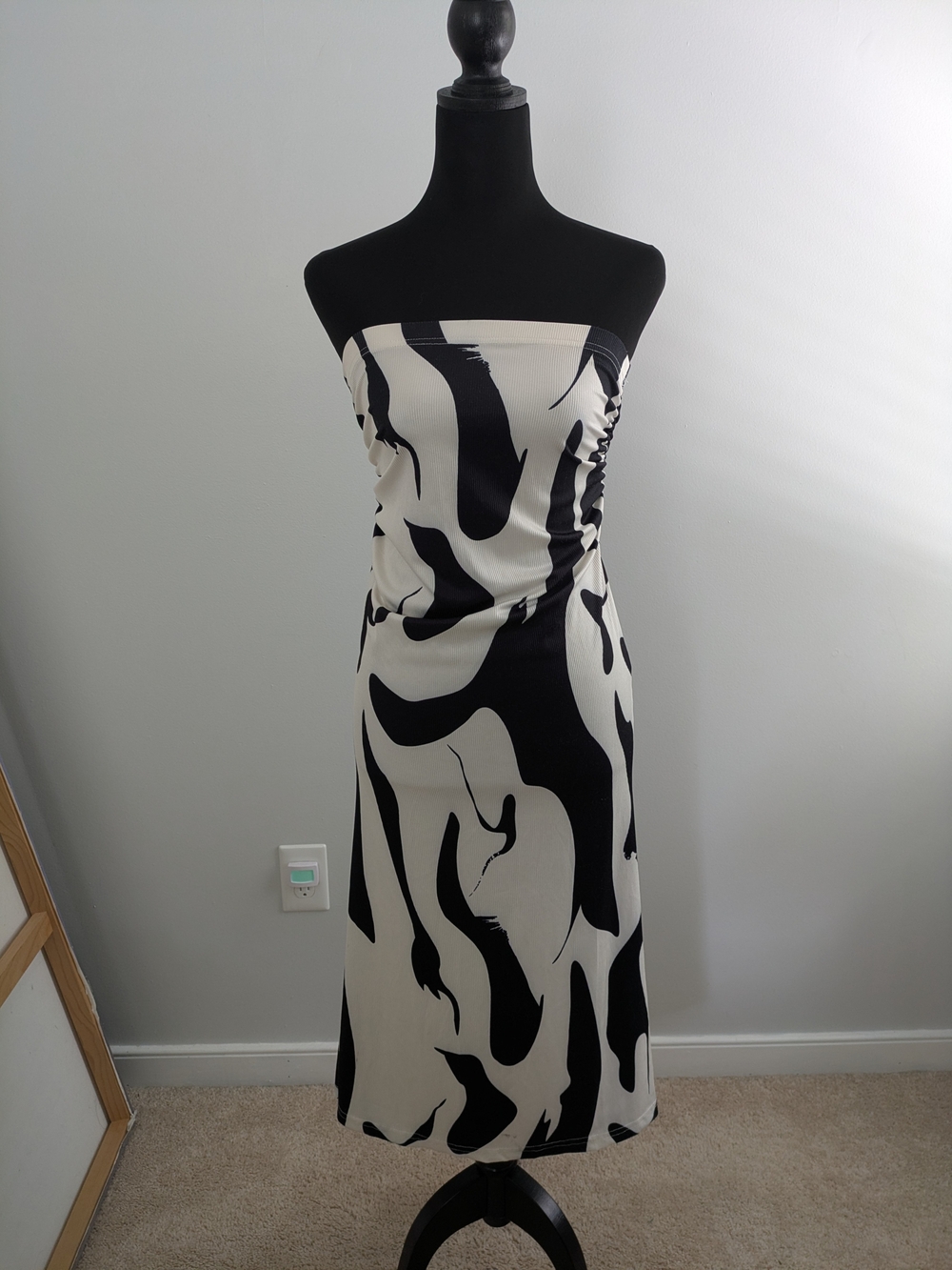 Yozy Strapless Black & White Abstract Print Bandeau Dress Size M Ribbed Stretch